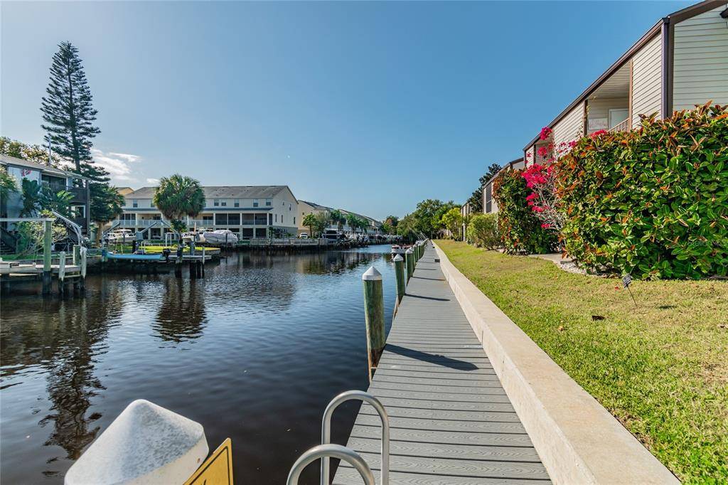 Tarpon Springs, FL 34689,386 MOORINGS COVE DR #6F