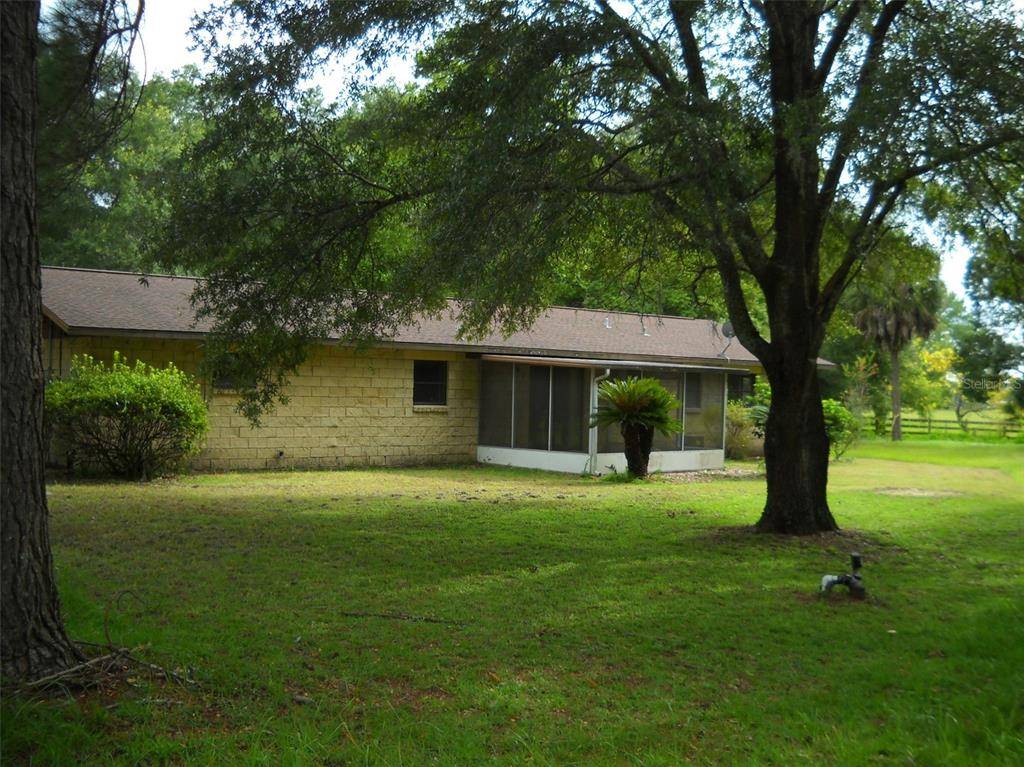 Anthony, FL 32617,1621 NE 91ST PL