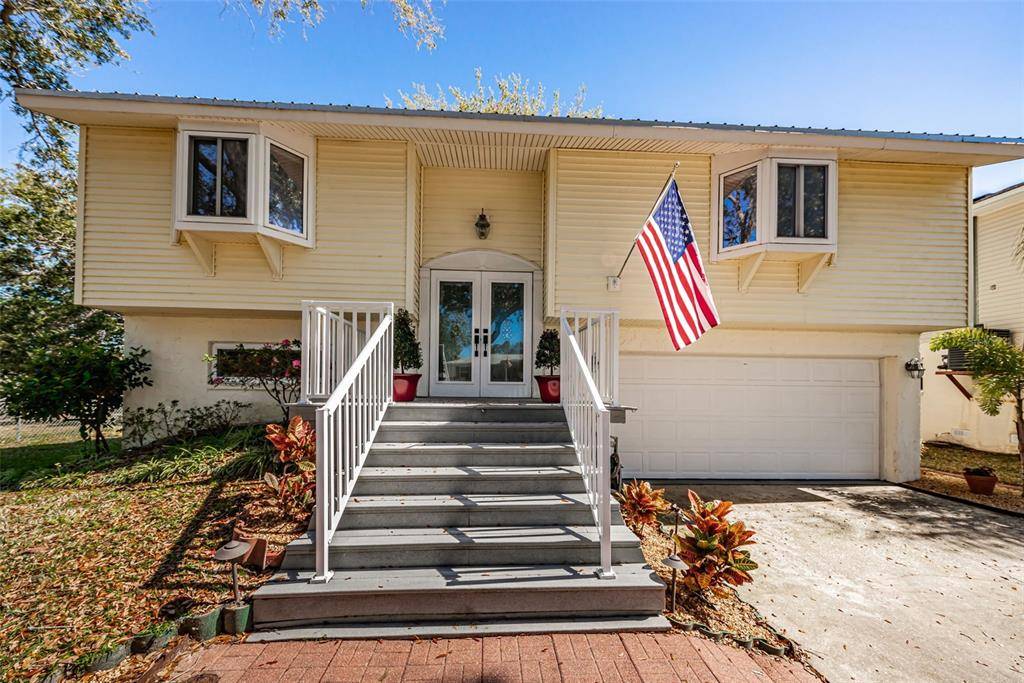 Tarpon Springs, FL 34689,909 LYNNLEA LN