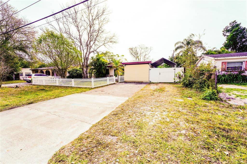 Pinellas Park, FL 33781,6982 78TH AVE N