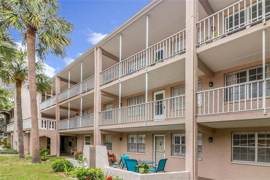 Dunedin, FL 34698,821 PATRICIA AVE #207