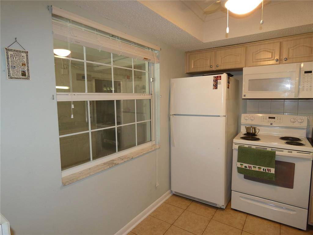 Dunedin, FL 34698,940 VIRGINIA ST #105