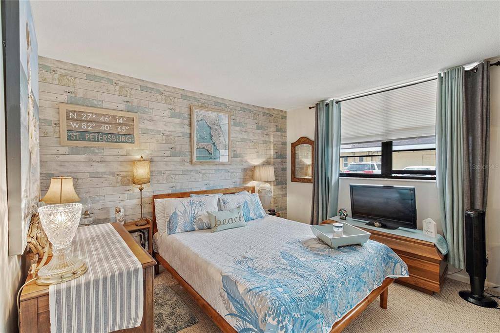 Redington Shores, FL 33708,17580 GULF BLVD #104