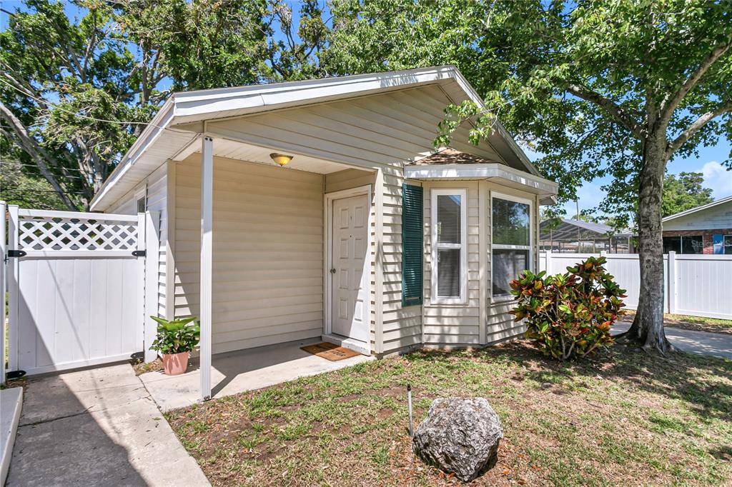 Dunedin, FL 34698,740 BUTTONWOOD LN