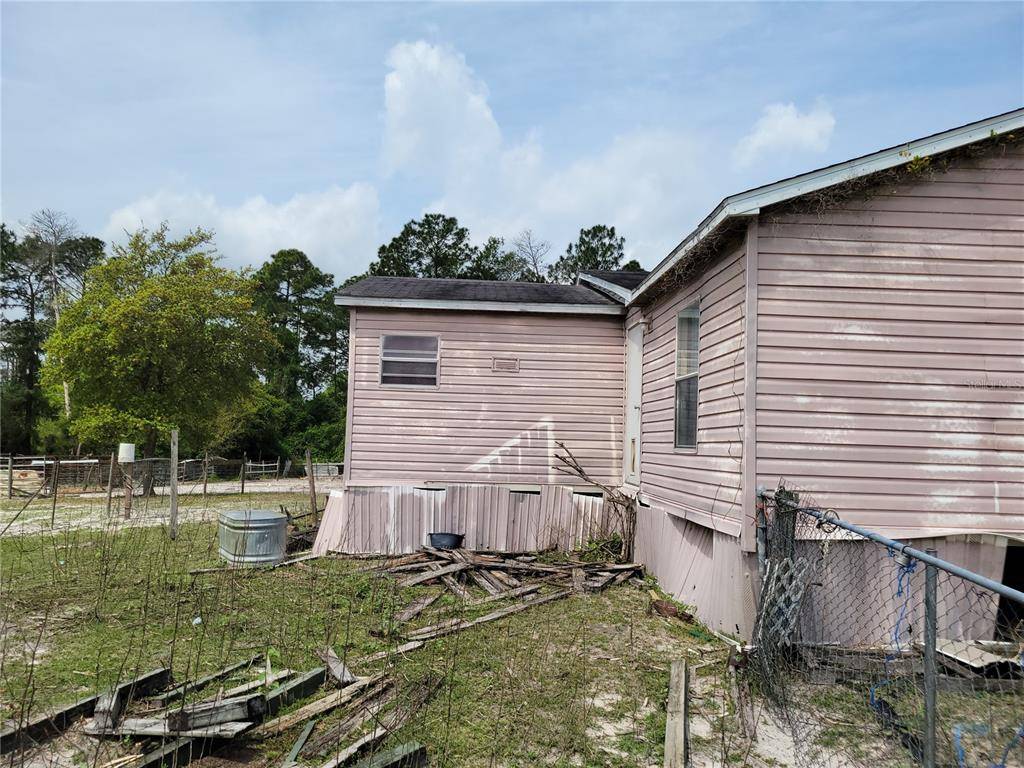 Eustis, FL 32736,32402 PINE RD