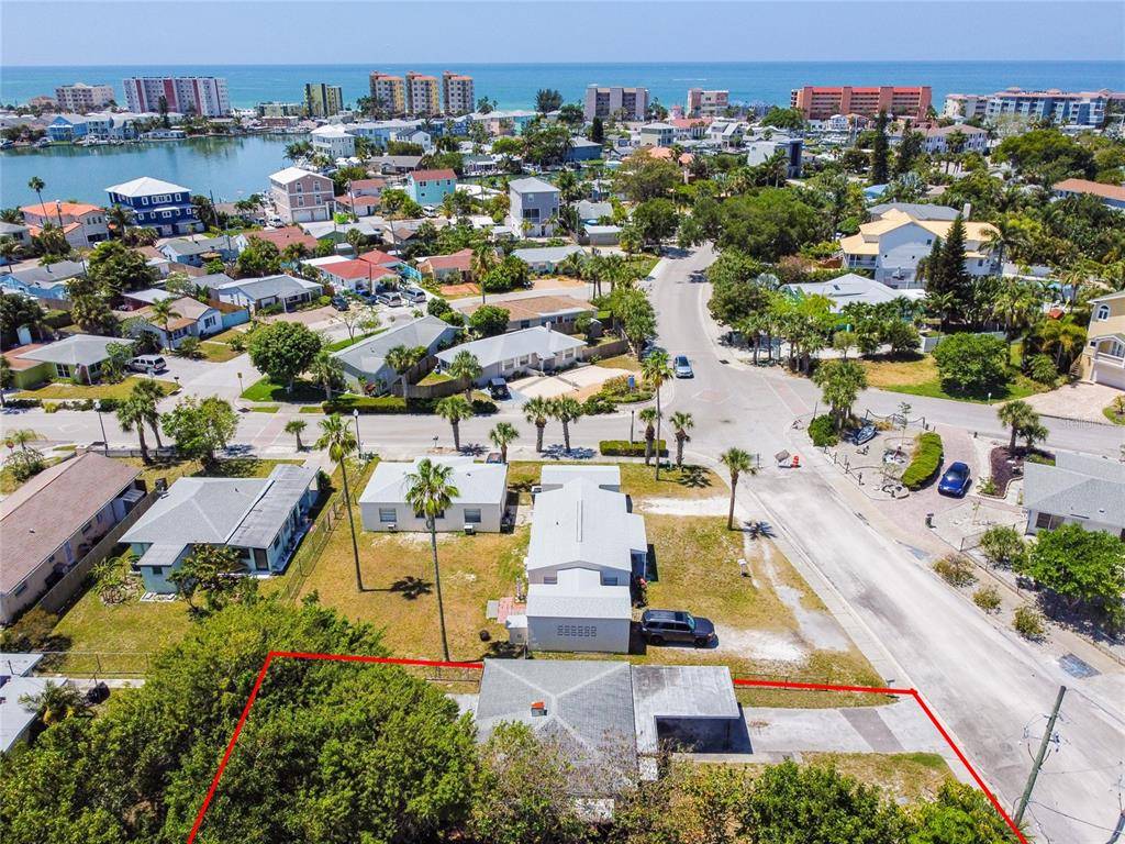 Madeira Beach, FL 33708,647 140TH AVE E