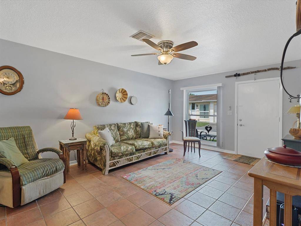 Dunedin, FL 34698,847 OXFORD CT