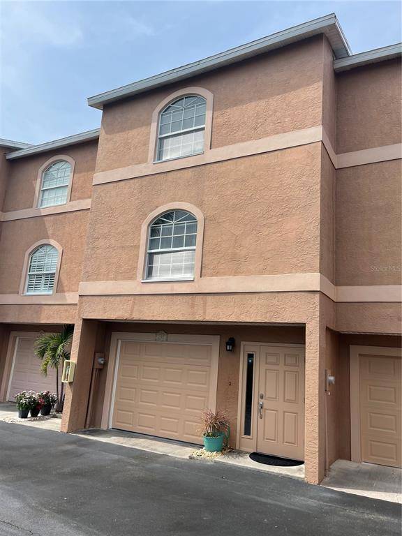 Tierra Verde, FL 33715,637 PINELLAS BAYWAY S #207