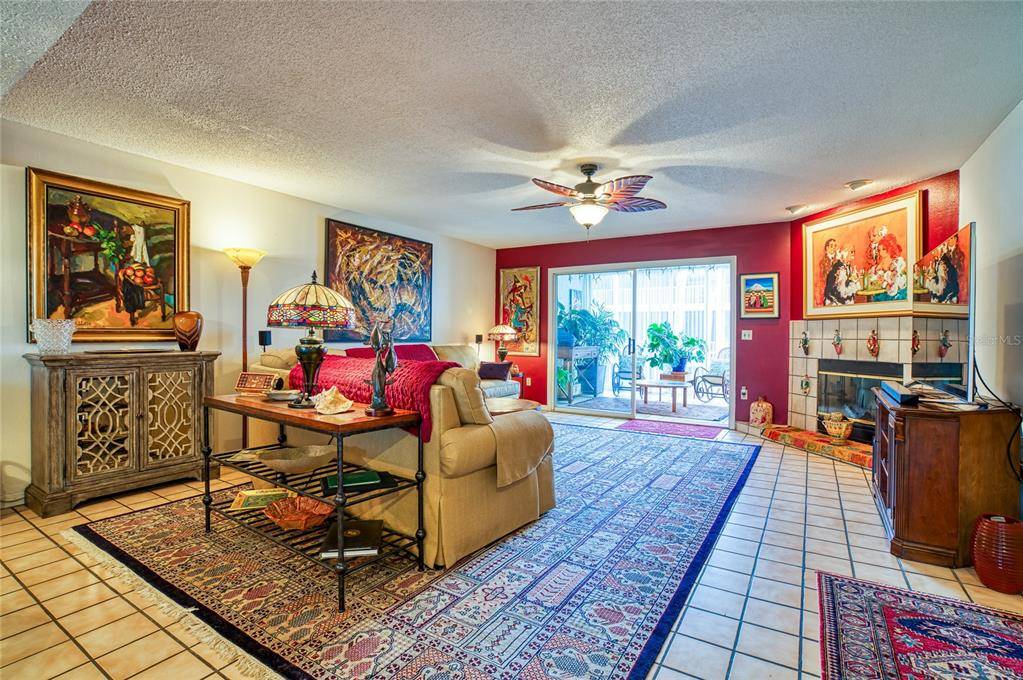 Tierra Verde, FL 33715,637 PINELLAS BAYWAY S #207