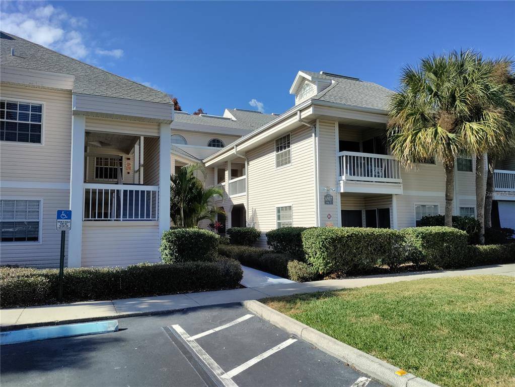 St Petersburg, FL 33710,6907 N STONES THROW CIR N #2105