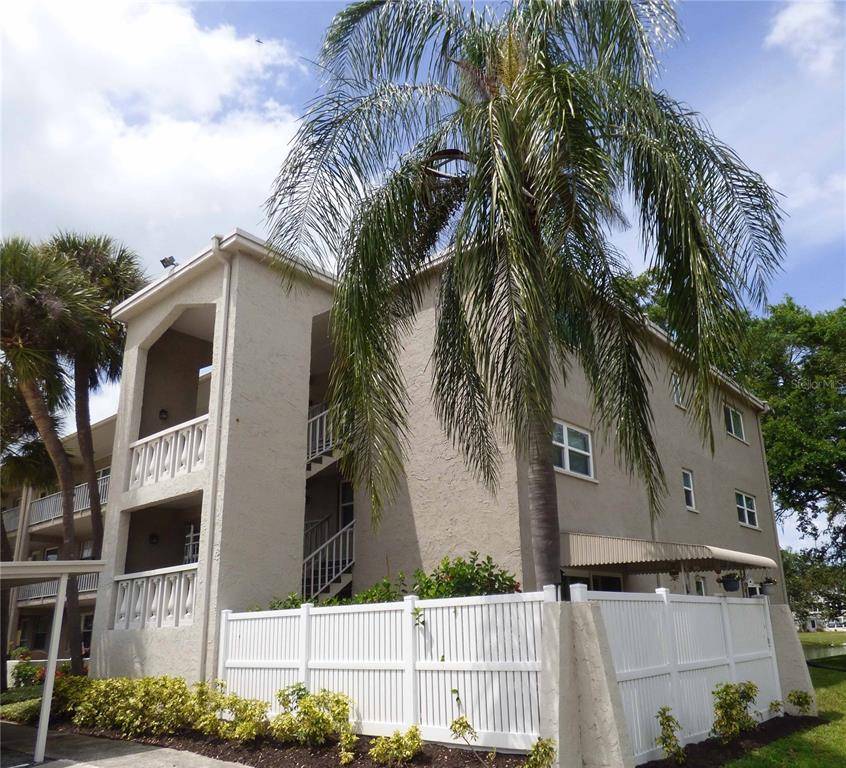 Dunedin, FL 34698,920 VIRGINIA ST #205