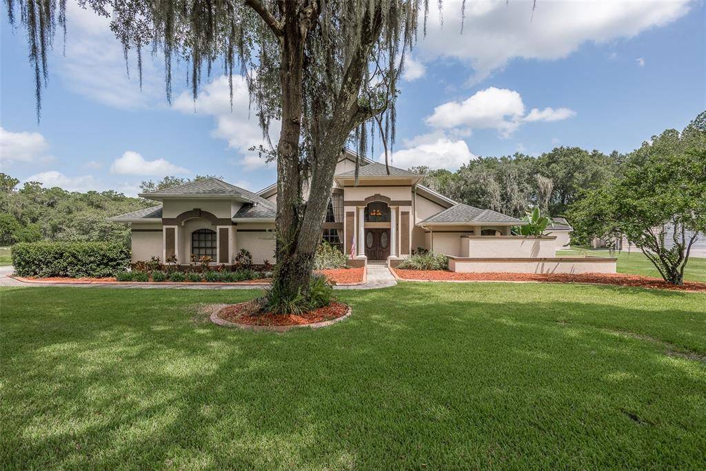 Lithia, FL 33547,8403 SOUTHWOOD PINES ST