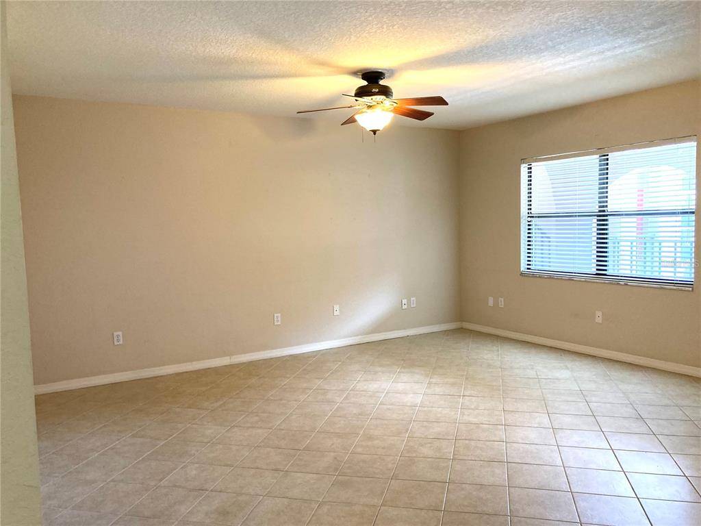 Gulfport, FL 33707,6150 GULFPORT BLVD S #407