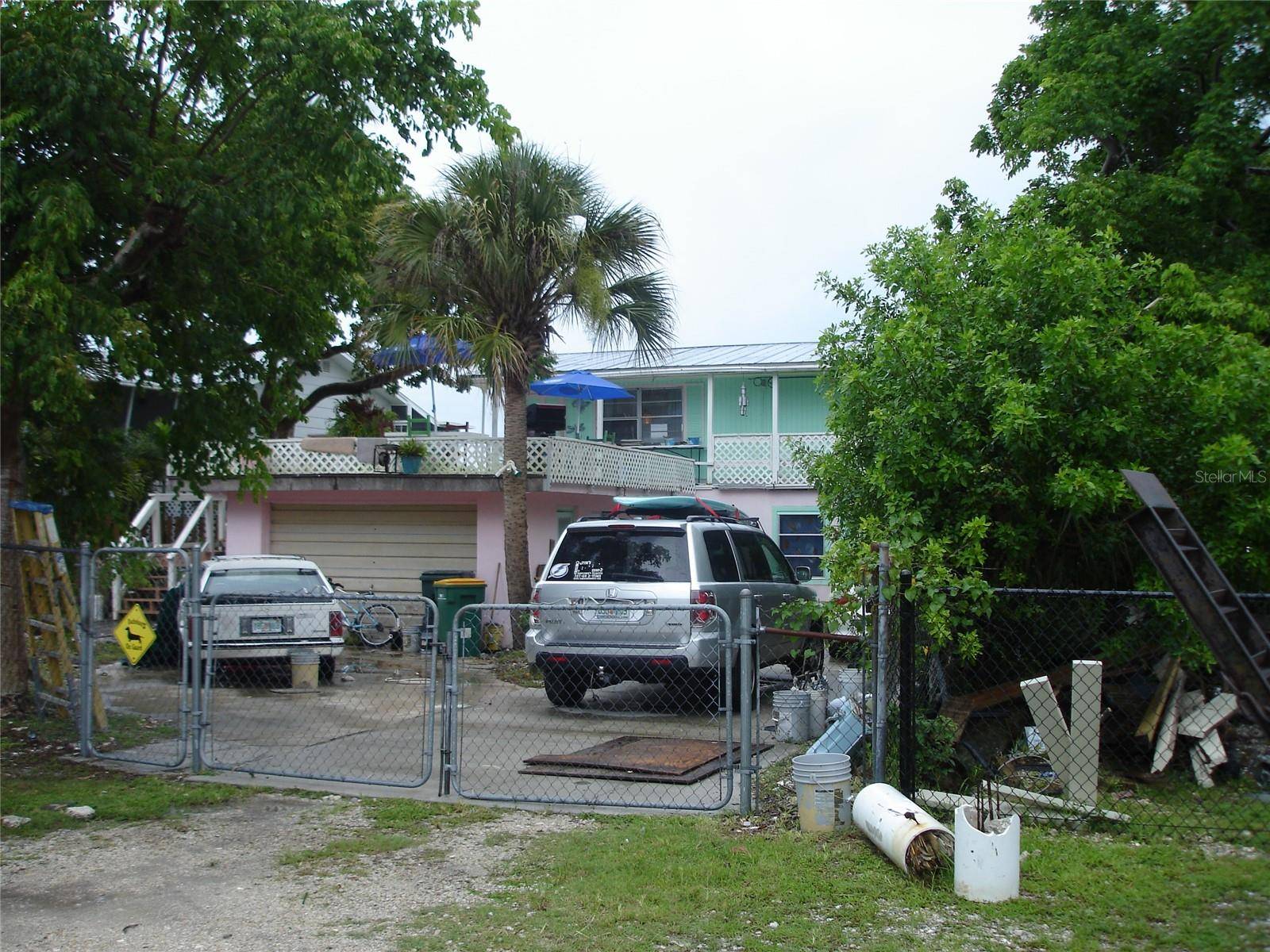Goodland, FL 34140,563 COCONUT AVE