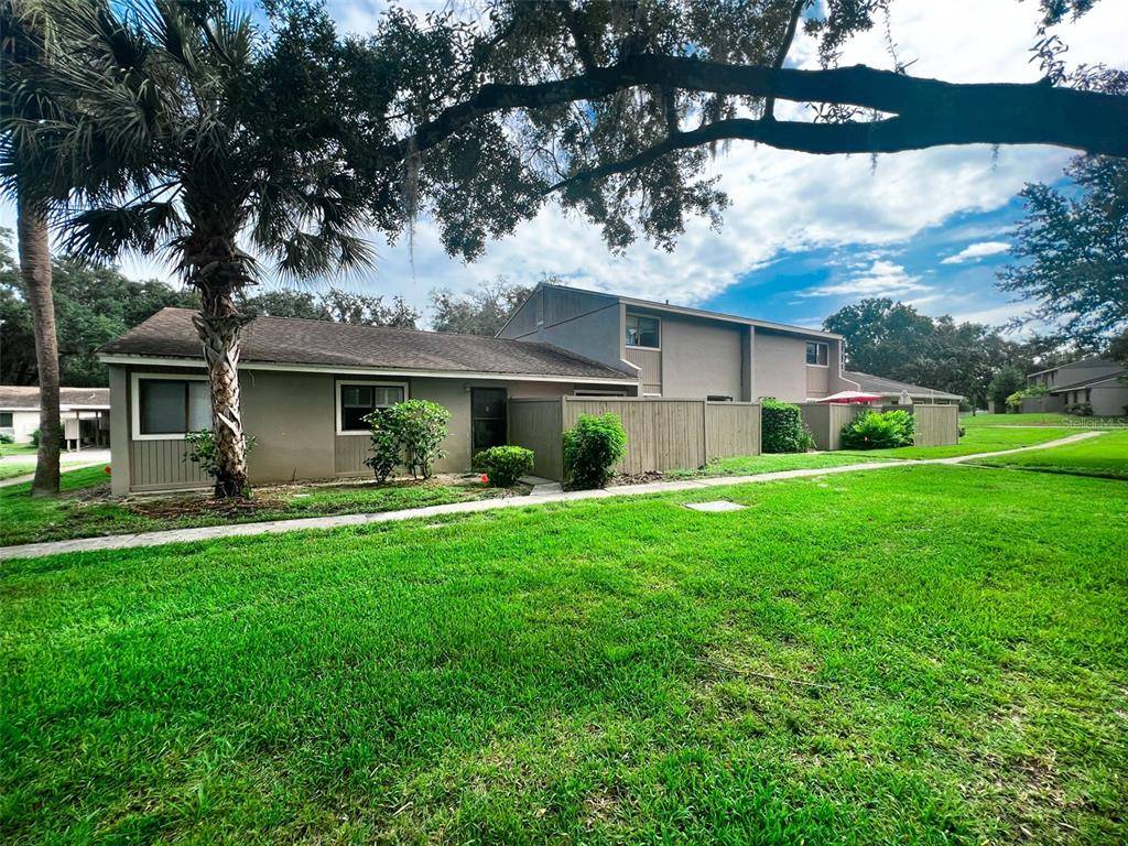 Temple Terrace, FL 33637,7909 CEDAR DR #7909