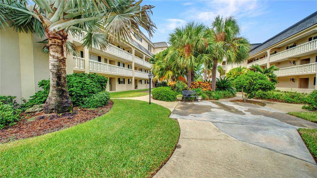 Belleair Bluffs, FL 33770,147 BLUFF VIEW DRIVE #105