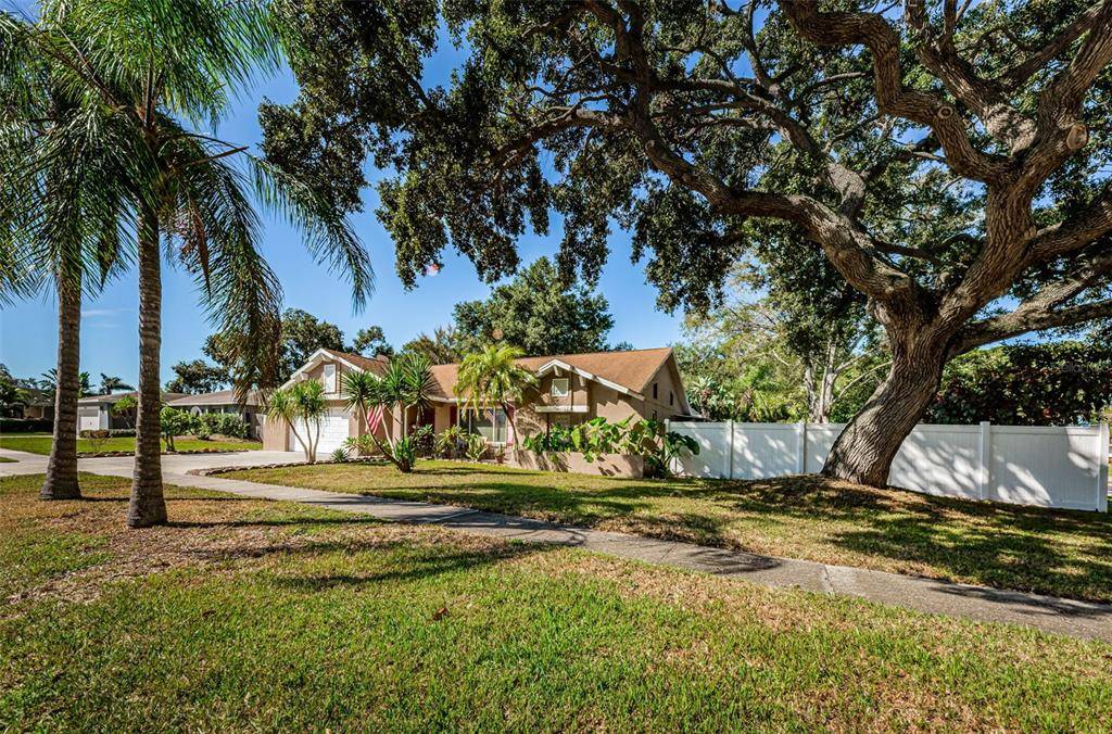 Dunedin, FL 34698,2693 COLONY DR