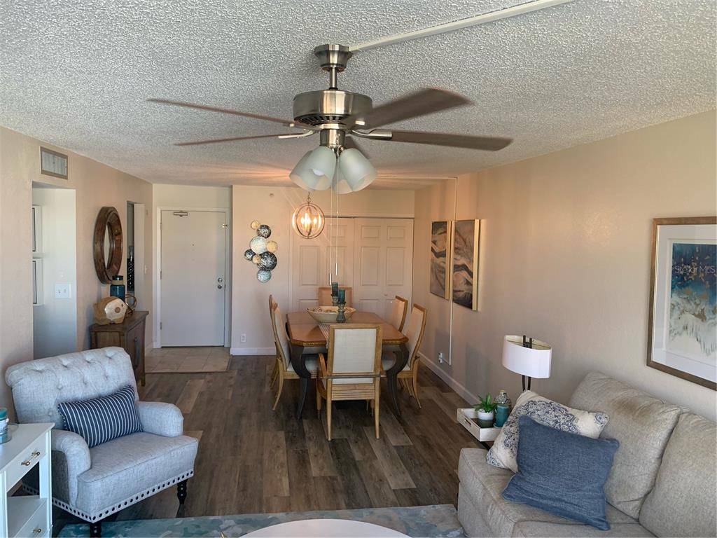 Clearwater Beach, FL 33767,255 DOLPHIN PT #309