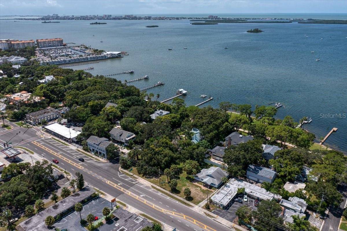 Dunedin, FL 34698,1040 BROADWAY