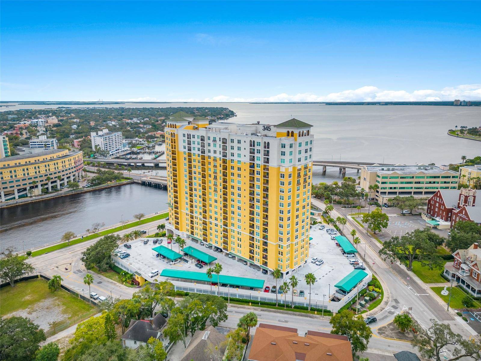 Tampa, FL 33606,345 BAYSHORE BLVD #905