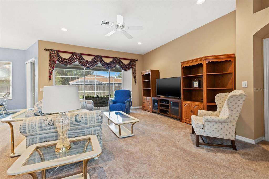 Tarpon Springs, FL 34688,440 BRIDLE PATH WAY