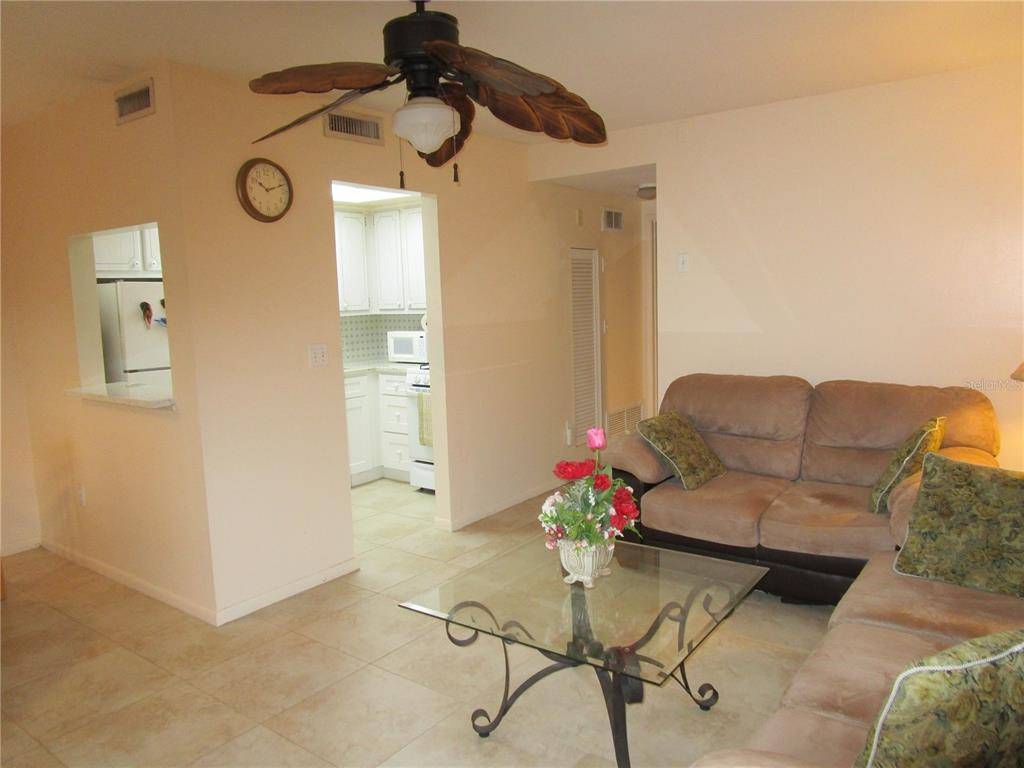 St Petersburg, FL 33714,5850 21ST ST N #3