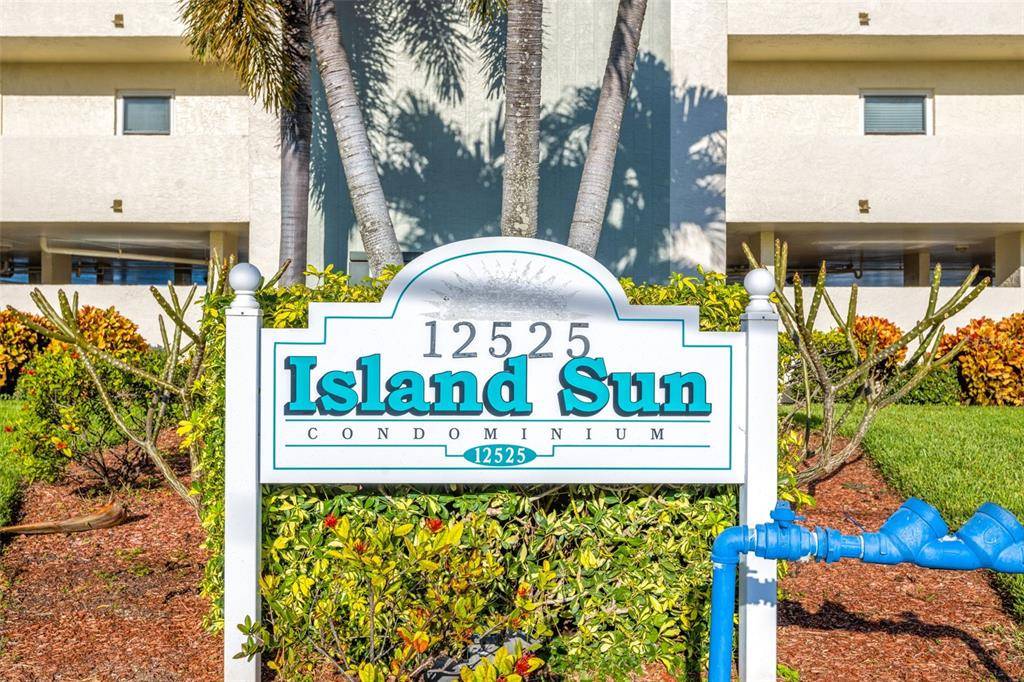 Treasure Island, FL 33706,12525 3RD ST E #205