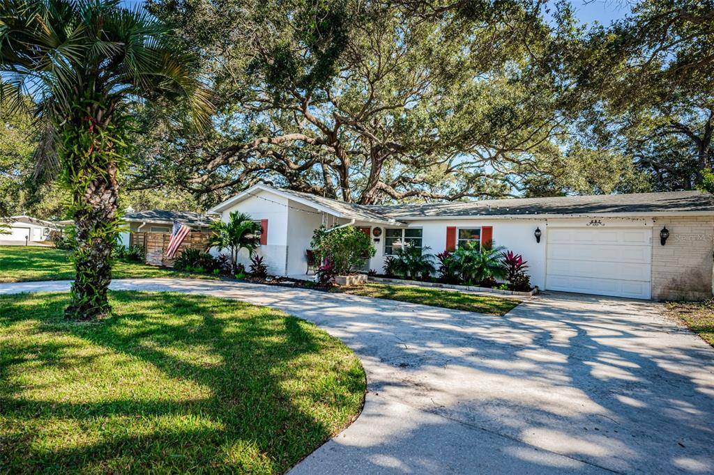 Dunedin, FL 34698,657 PATRICIA AVE