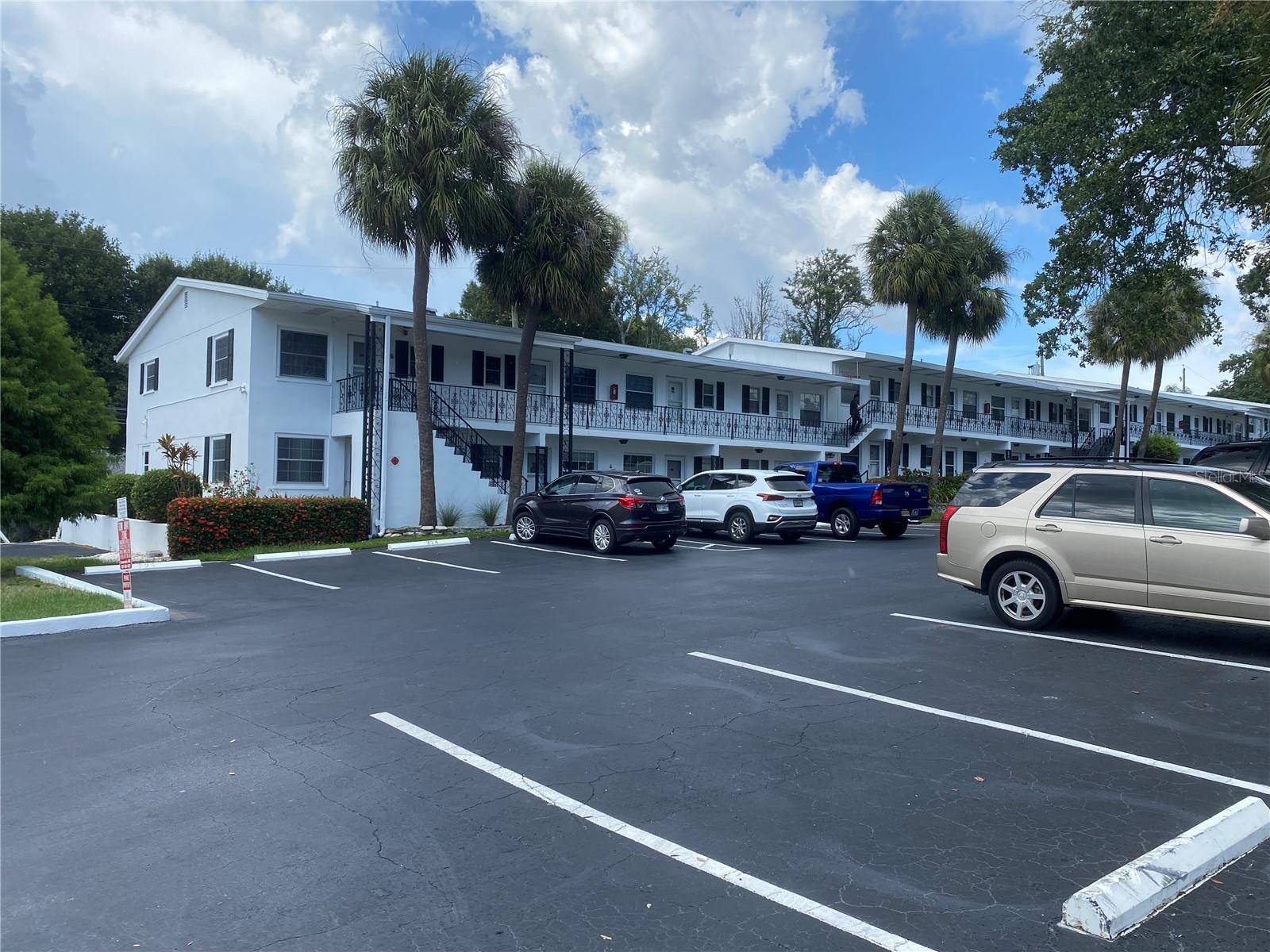 Largo, FL 33774,14531 WALSINGHAM RD #225