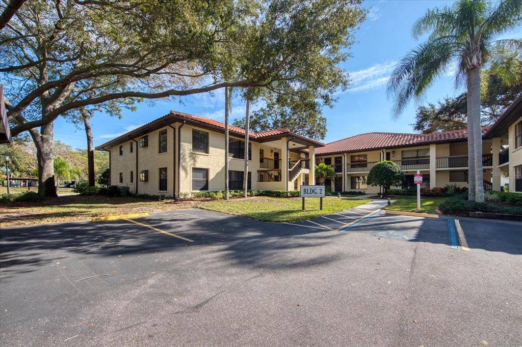 Clearwater, FL 33761,212 HAMMOCK PINE BLVD #212