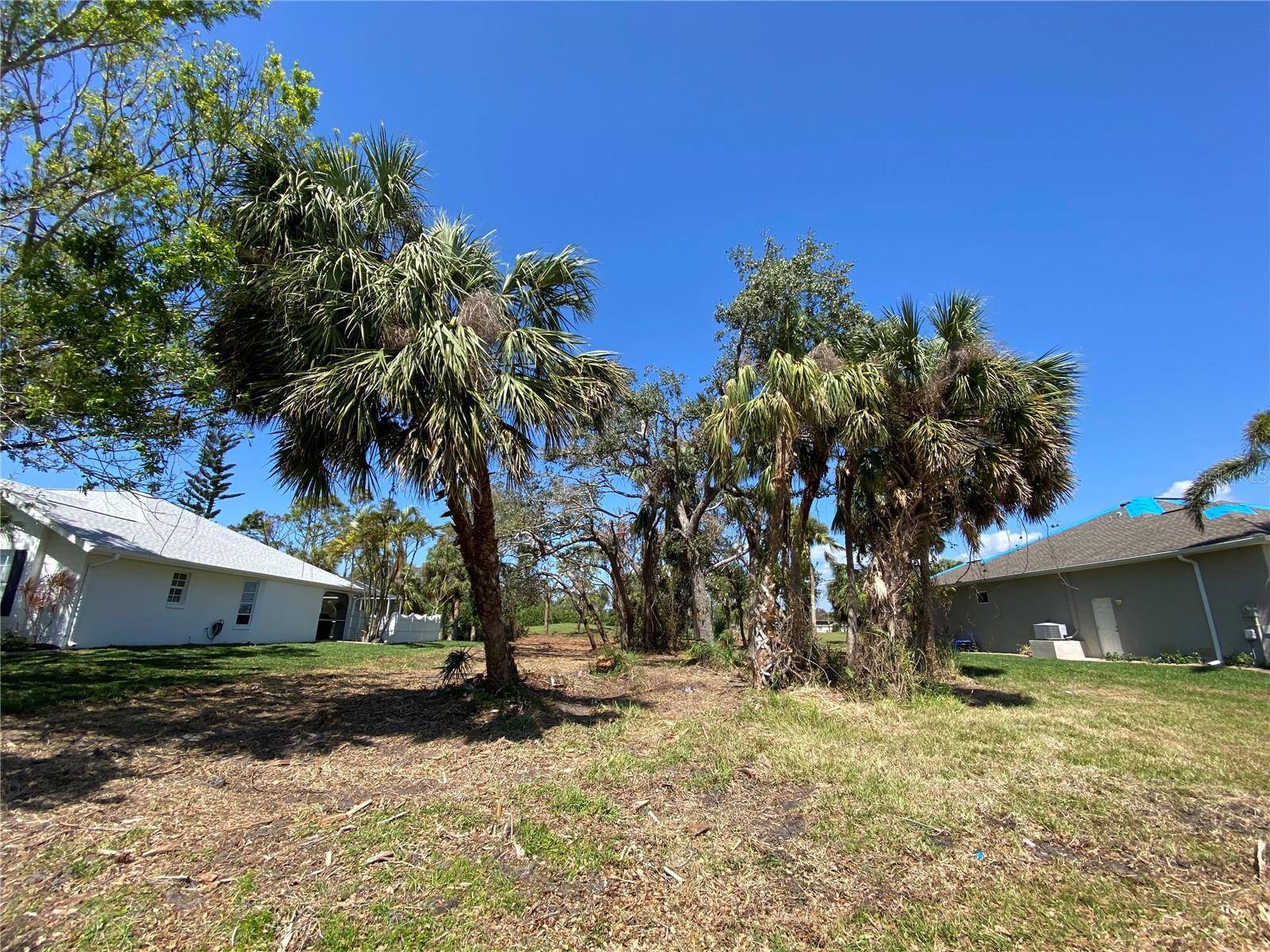 Rotonda West, FL 33947,45 LONG MEADOW PL