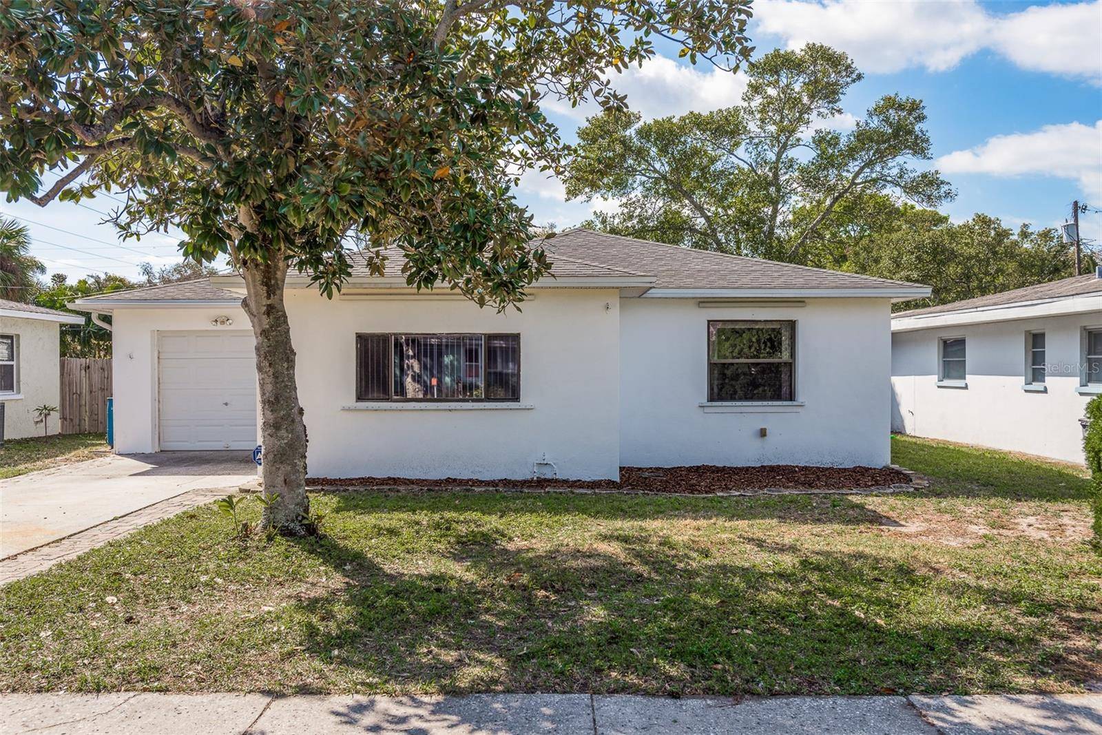 Dunedin, FL 34698,541 ORANGEWOOD DR