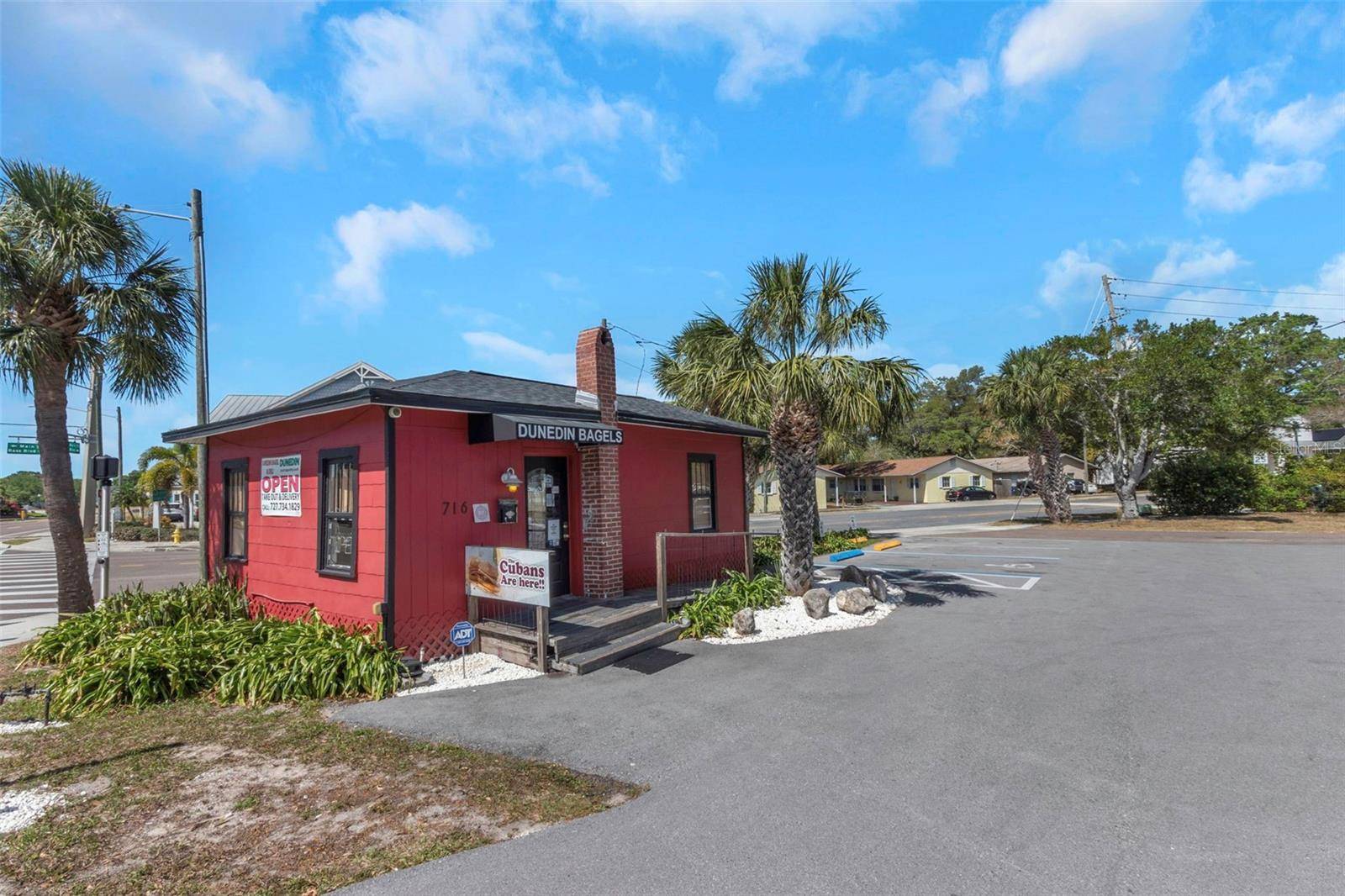 Dunedin, FL 34698,716 MAIN ST