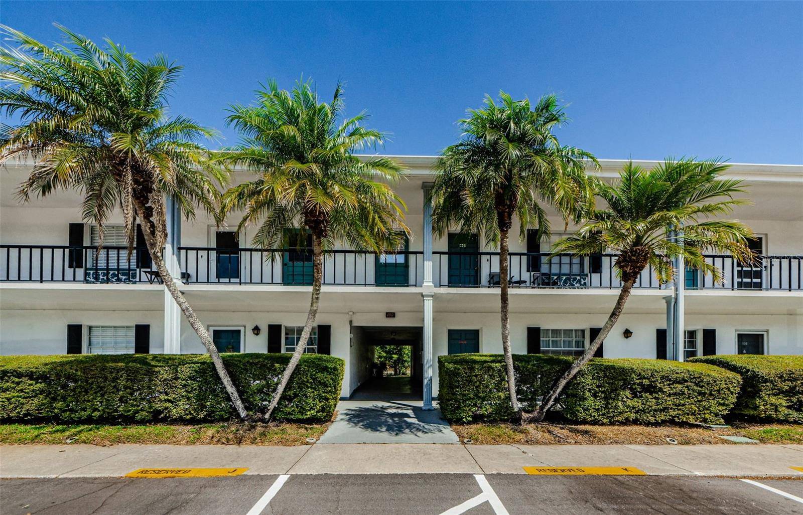 Dunedin, FL 34698,100 GLENNES LN #206