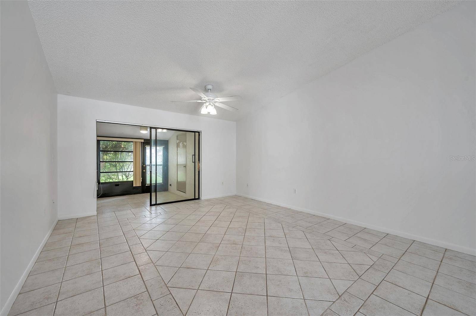 Tarpon Springs, FL 34688,1375 PINE GLEN LN #E