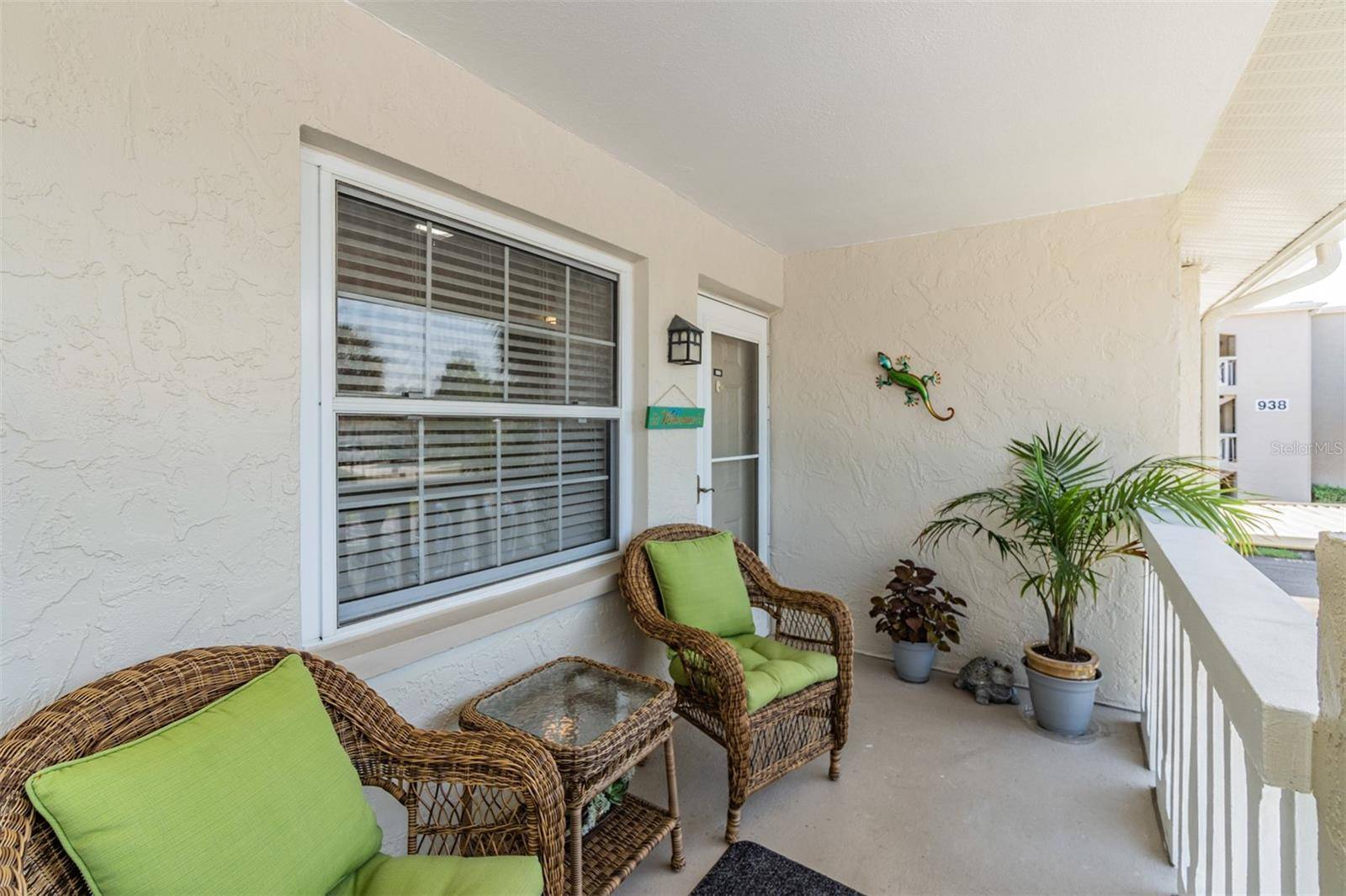 Dunedin, FL 34698,930 VIRGINIA ST #203