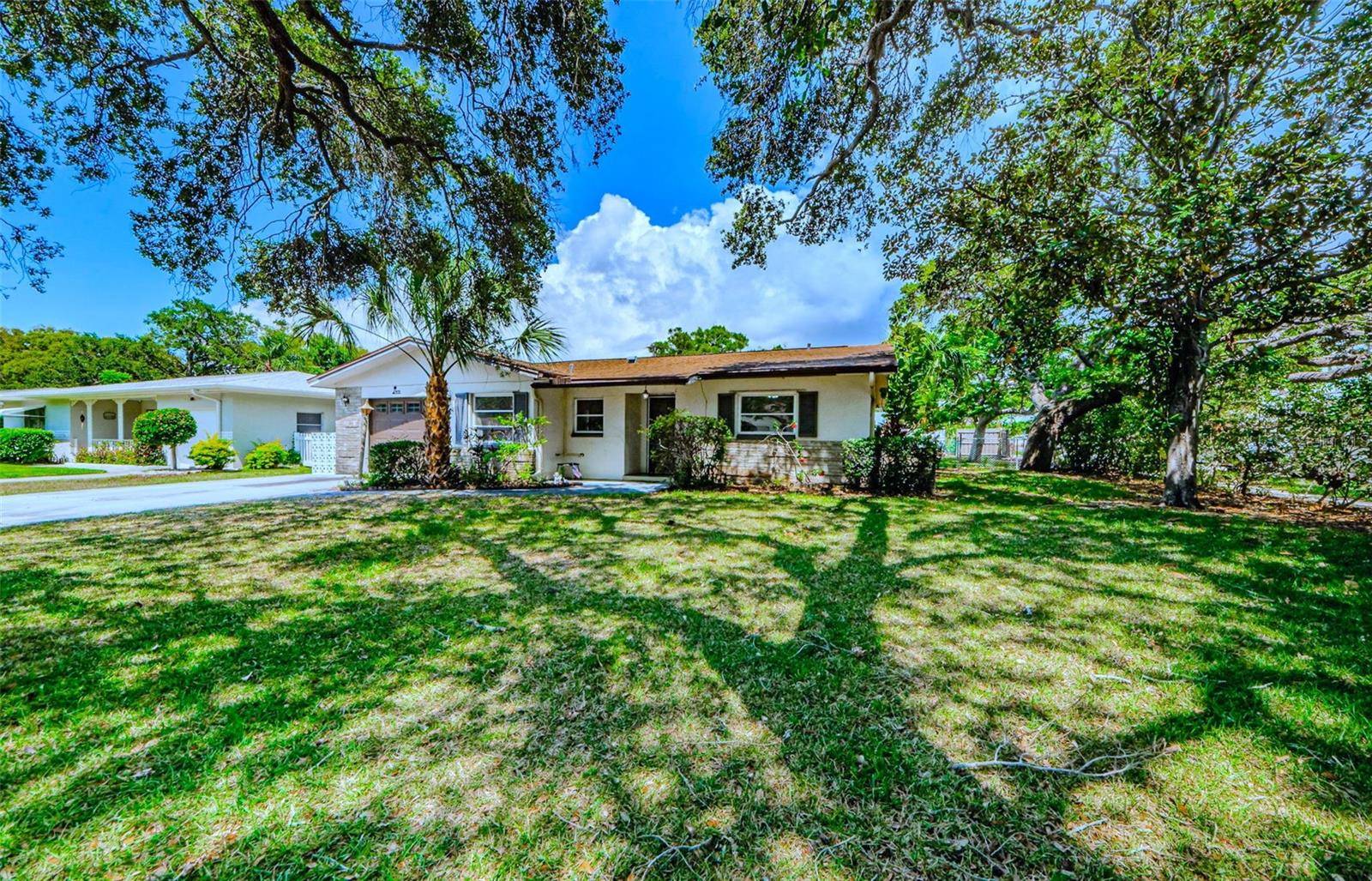 Dunedin, FL 34698,1409 GLADYS CIR