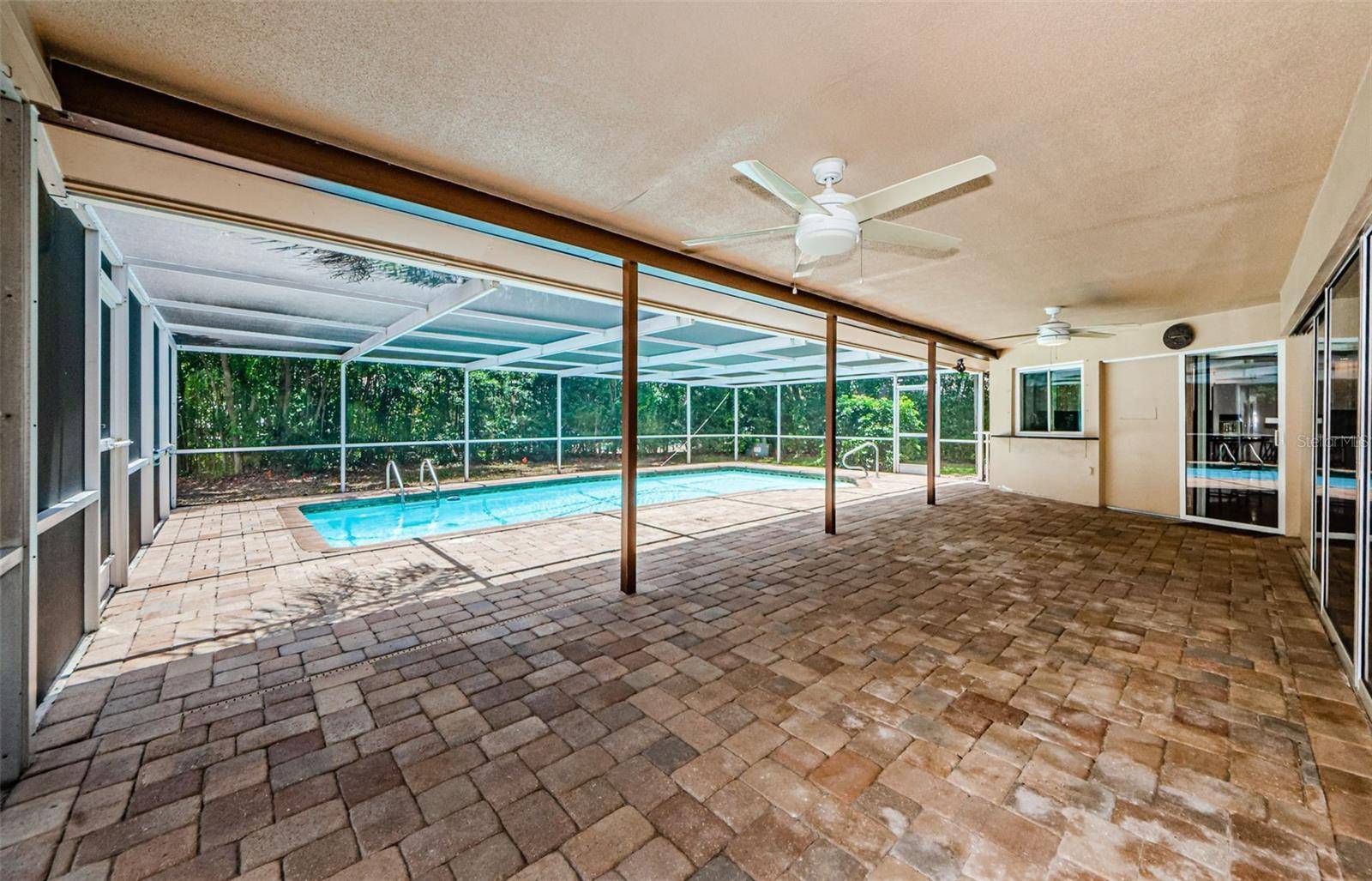 Clearwater, FL 33761,2749 SEA PINES CIR E