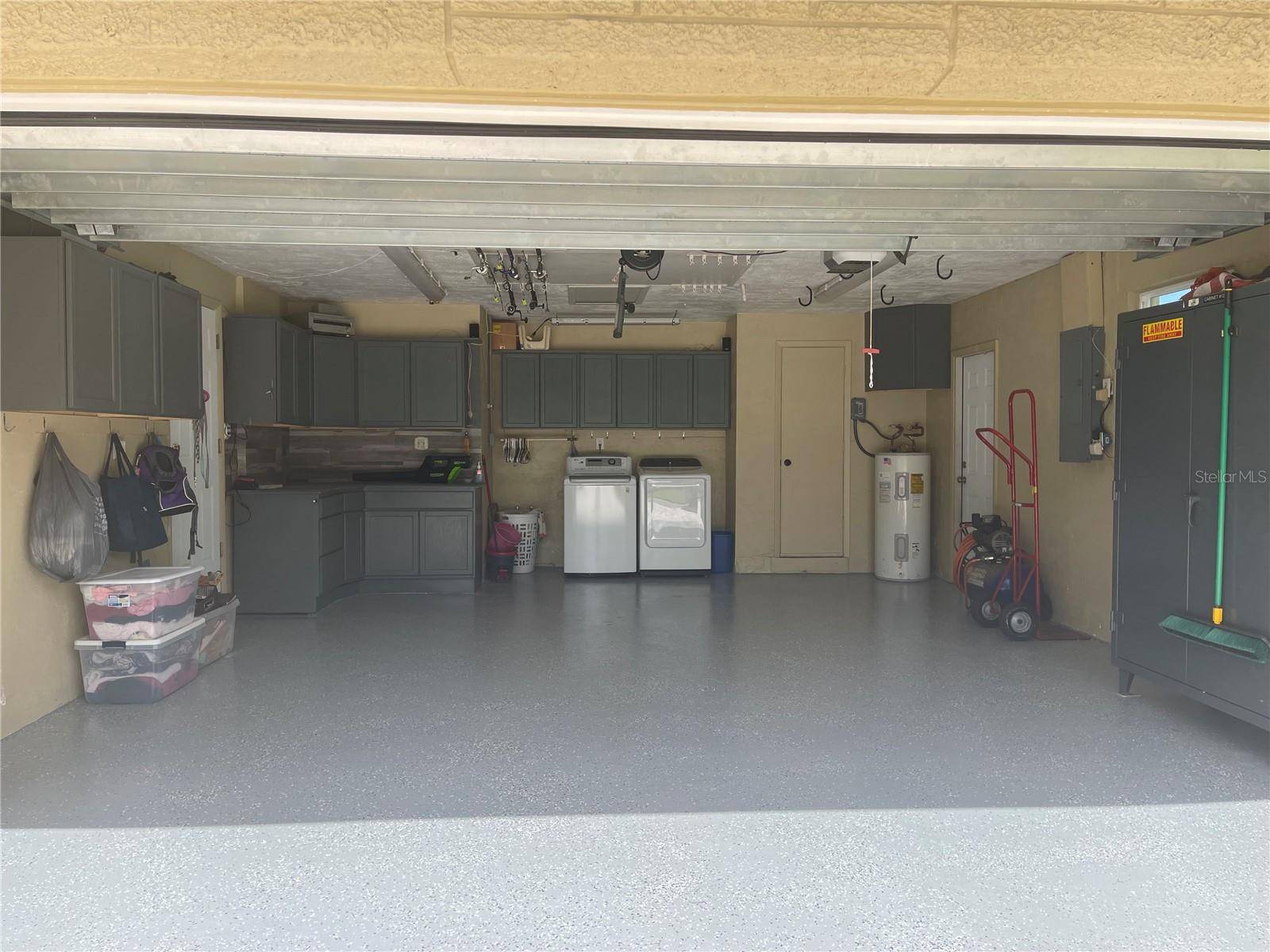 Dunedin, FL 34698,92 OAKWOOD DR