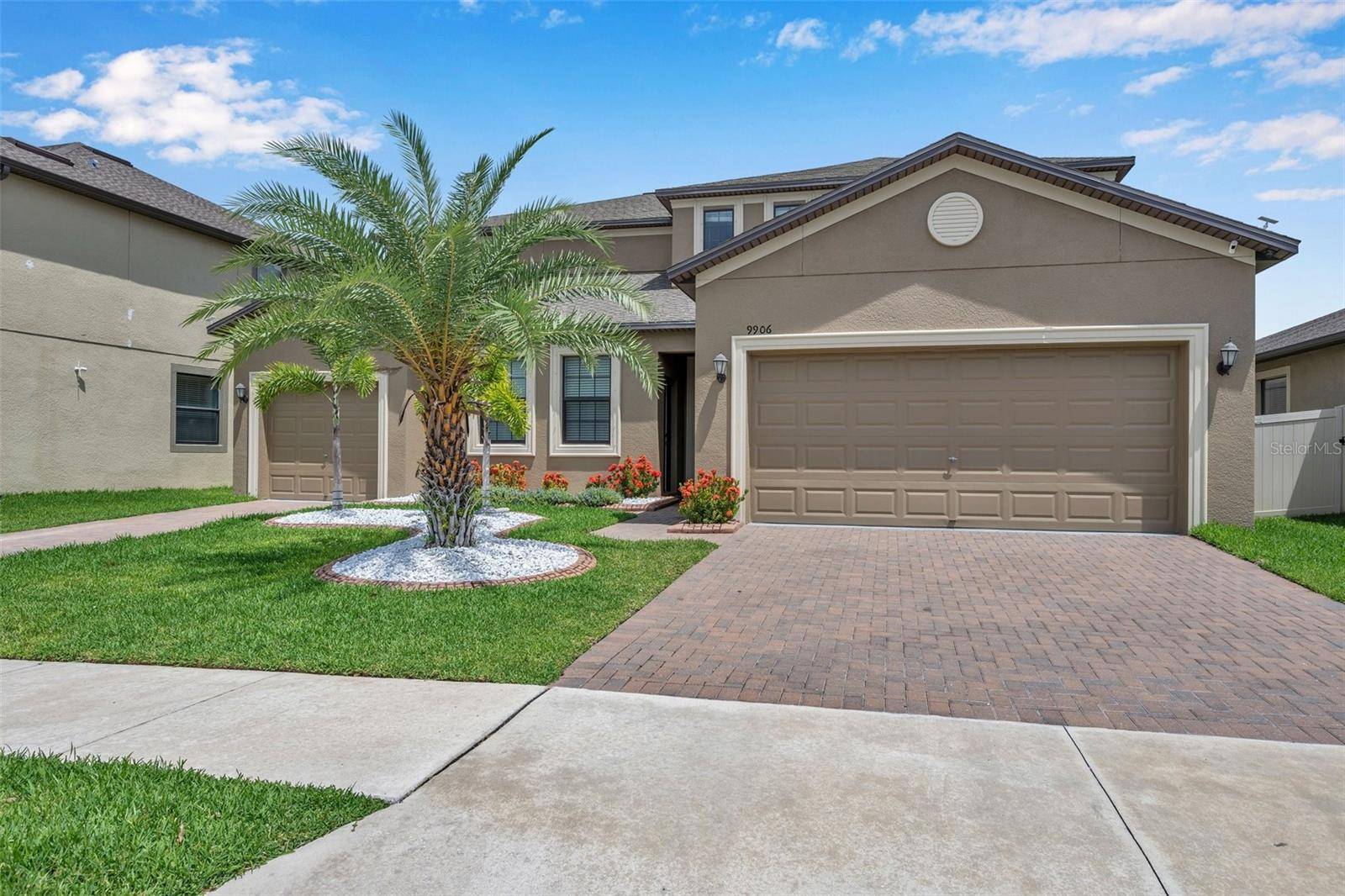 Ruskin, FL 33573,9906 SMARTY JONES DR