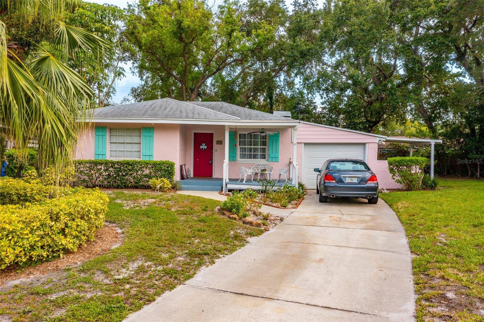 Dunedin, FL 34698,239 PARK CIR S