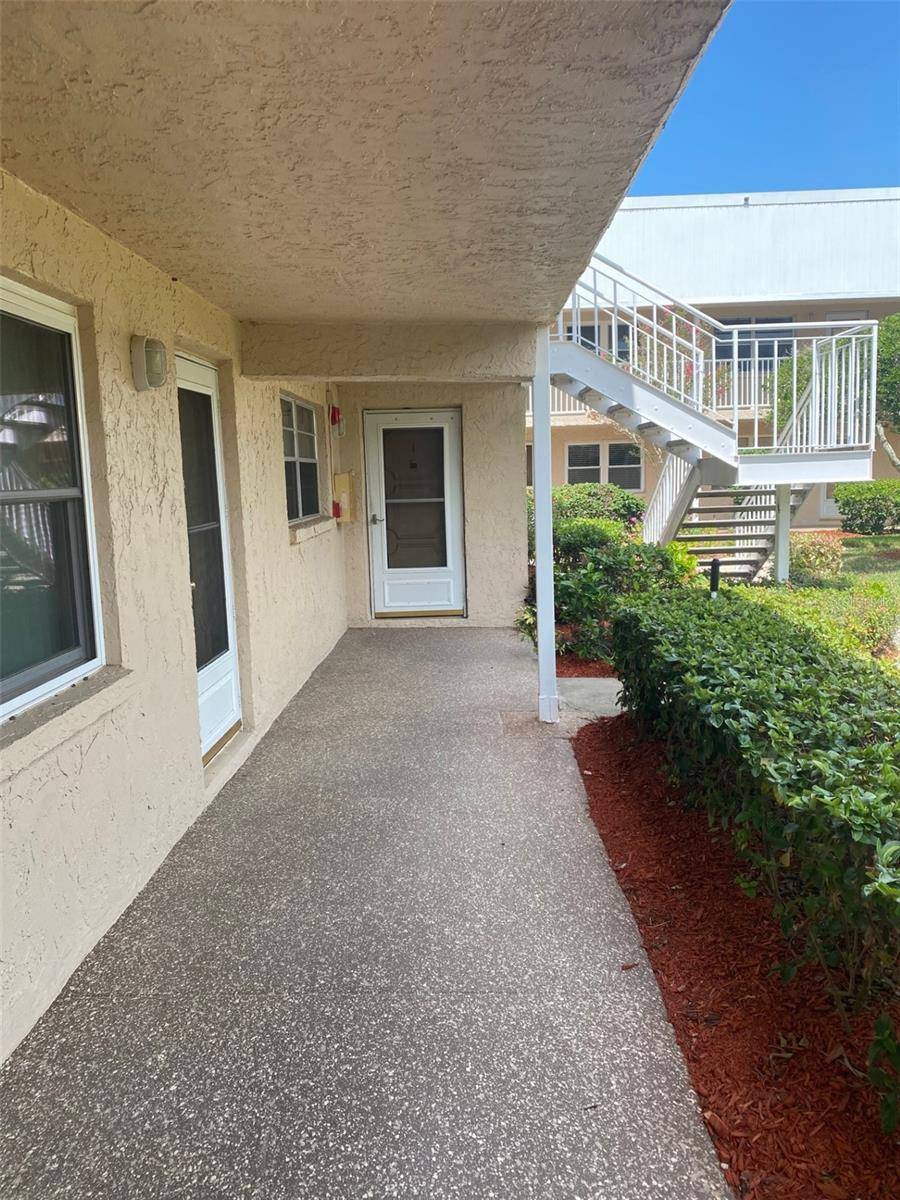 St Petersburg, FL 33708,10033 64TH AVE N #1