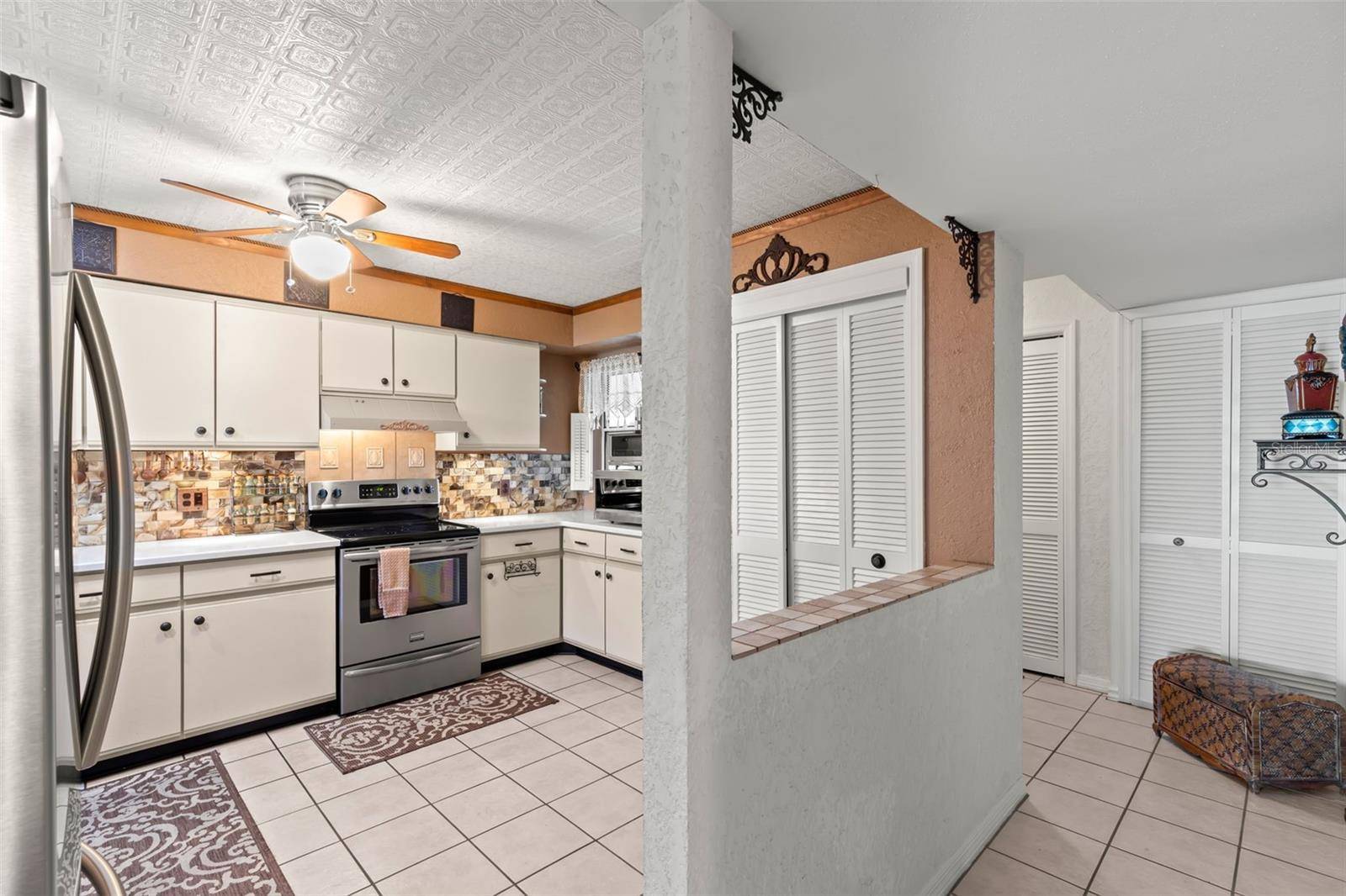 New Port Richey, FL 34652,5537 SEA FOREST DR #302