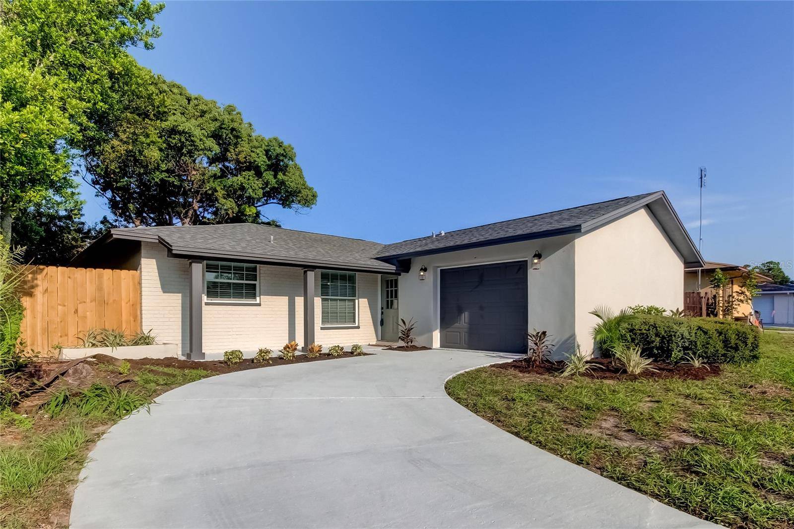 Tarpon Springs, FL 34689,1608 FOX RUN DR