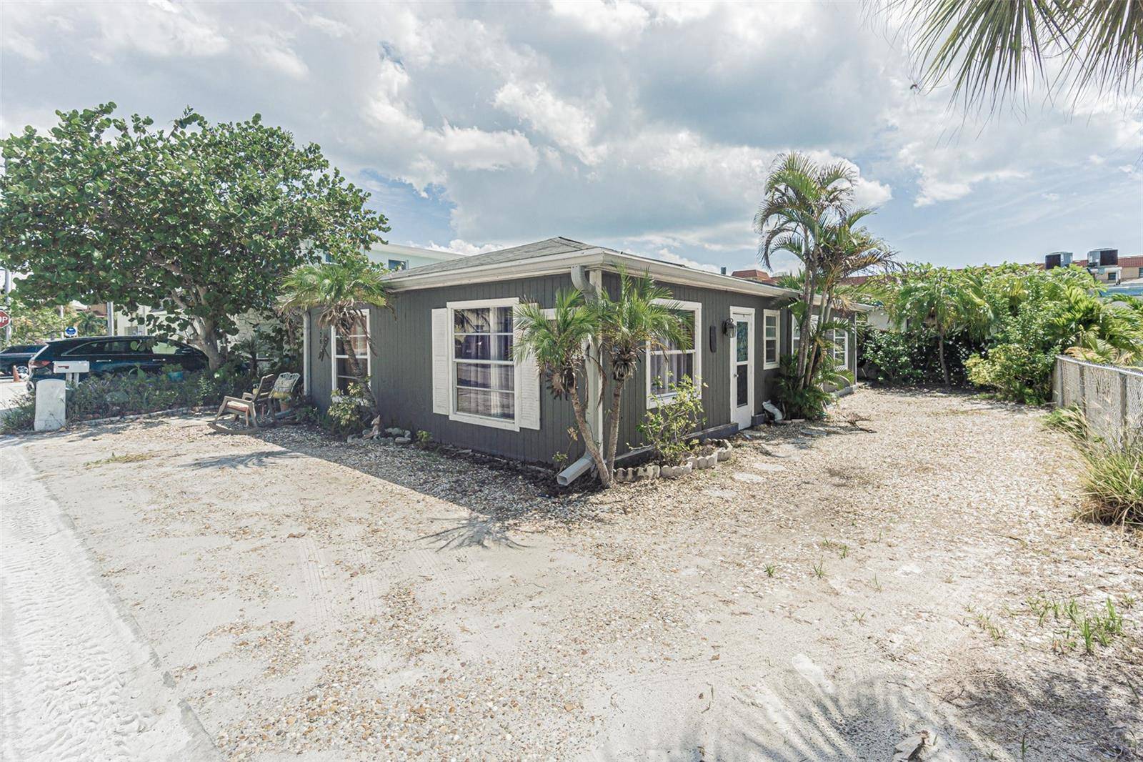 Redington Shores, FL 33708,120 177TH AVE W