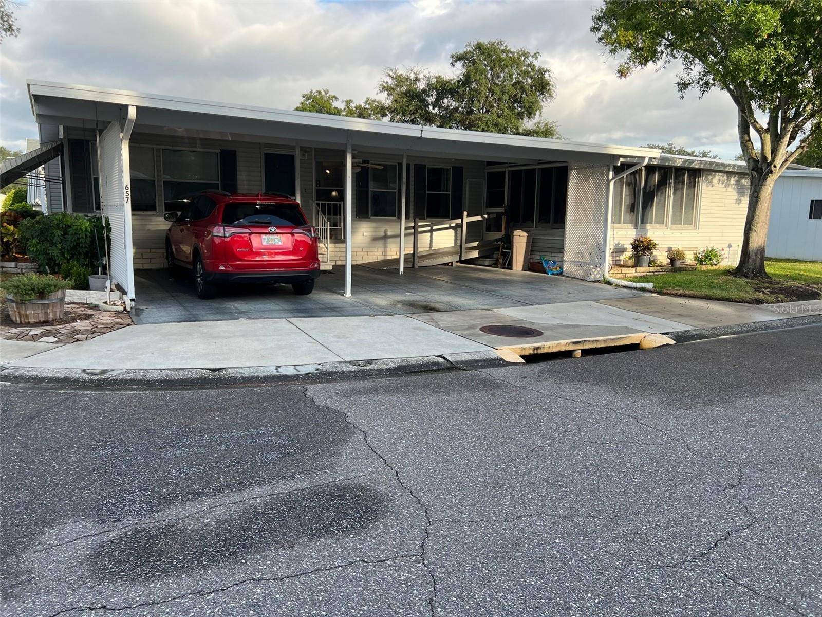 Largo, FL 33771,1001 STARKEY RD #657