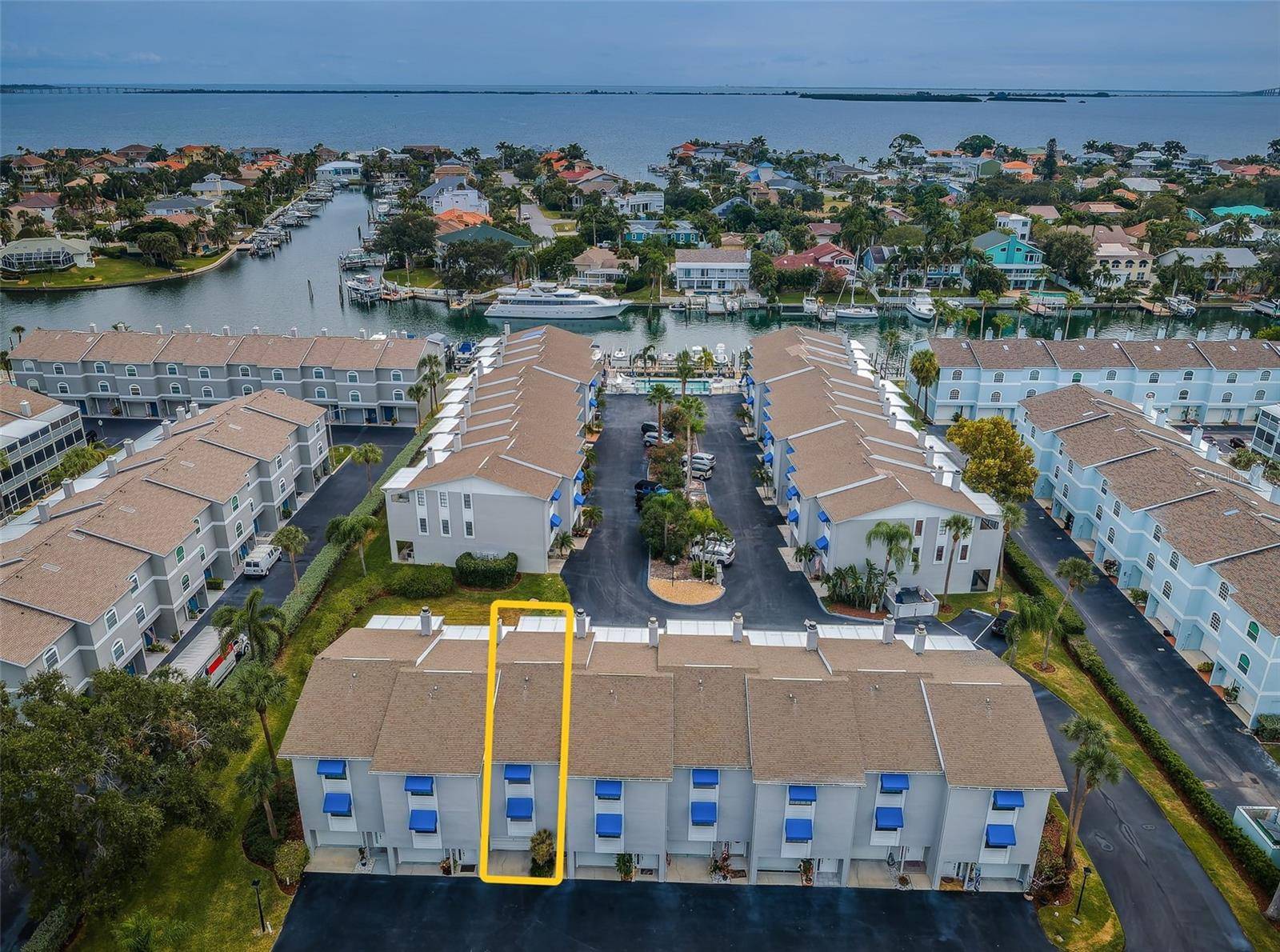 Tierra Verde, FL 33715,745 PINELLAS BAYWAY S #306