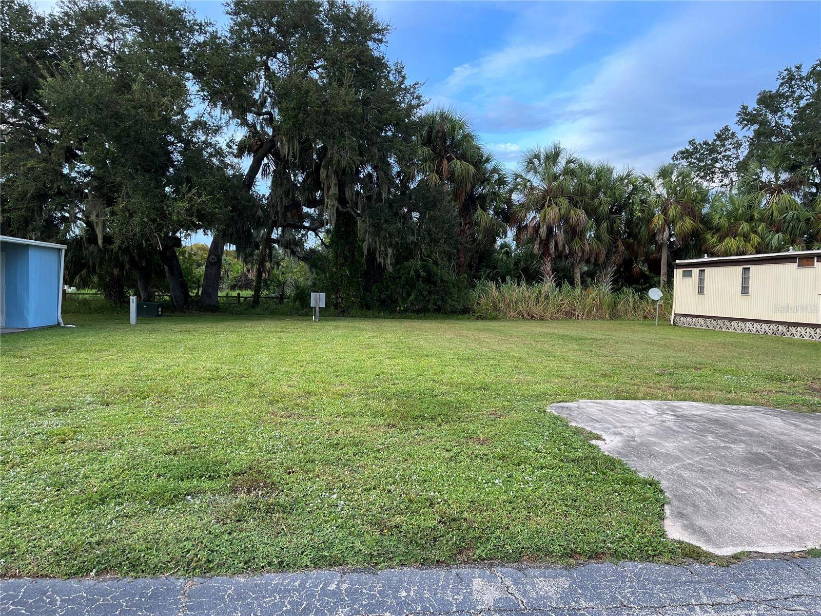 Palmetto, FL 34221,420 49TH ST E #139