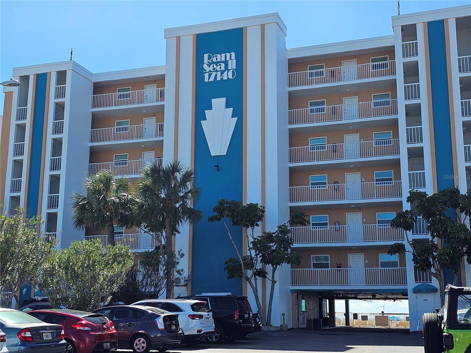 North Redington Beach, FL 33708,17200 GULF BLVD #408