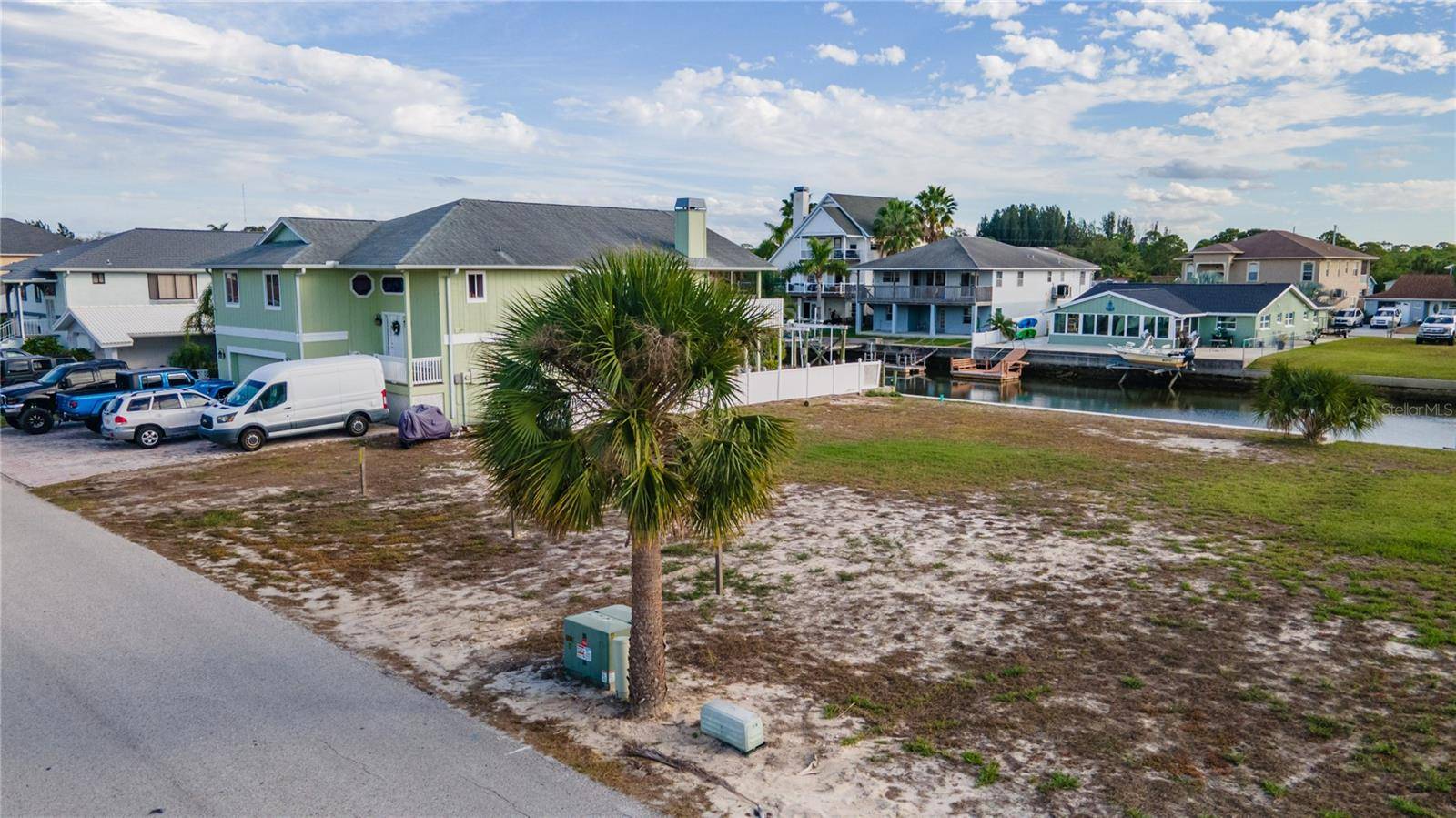 Hudson, FL 34667,7398 YACHTSMAN DR